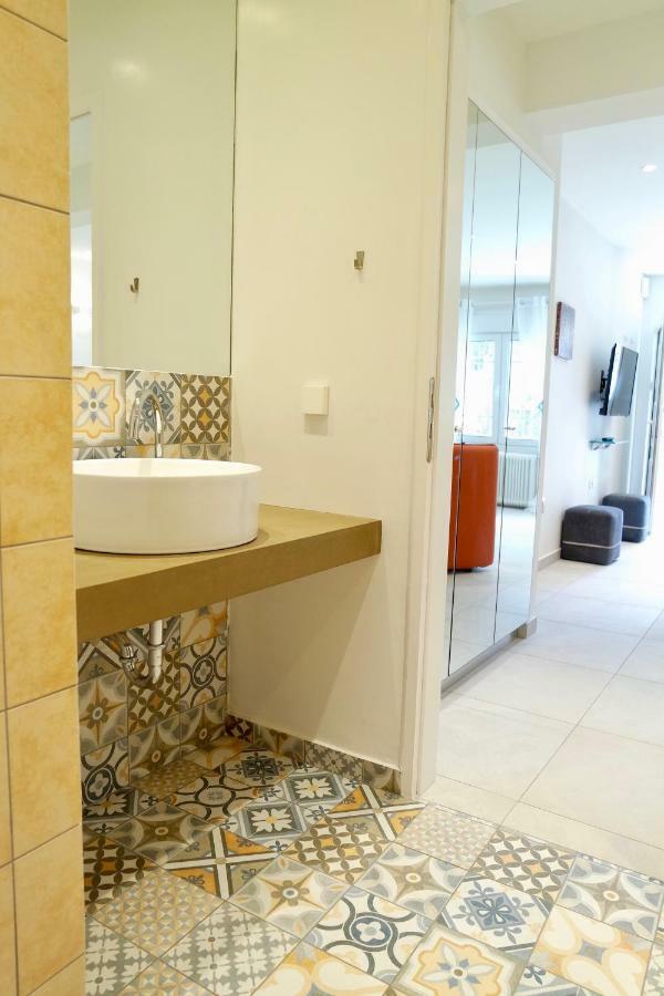 Design Apartment In The City Of Афины Экстерьер фото